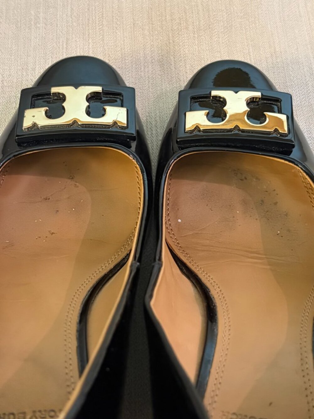 Tory Burch black wedge pump 7M patent leather - Picture 9 of 9